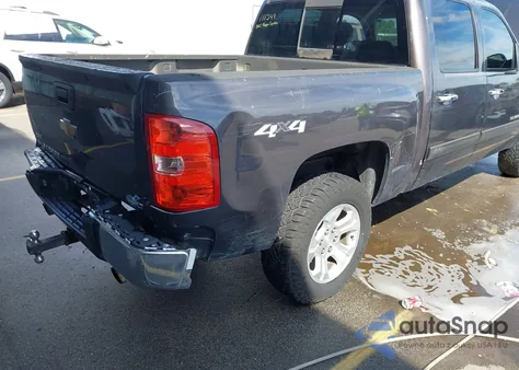 2010 Chevrolet Silverado 1500 Lt z USA, uszkodzony, nr VIN 3GCRKSE34AG111549